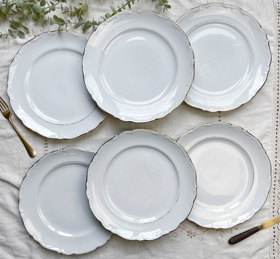 6 Vintage White Gilded Porcelain Plates + 6 Mismatched Floral Small Plates – Crockery (photo 13 of 17)