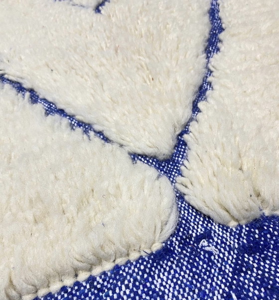 Image 1 of Handgeknüpfter Berberteppich – 300 x 200 cm – Wolle aus dem Atlasgebirge – Rautenmuster in Indigo