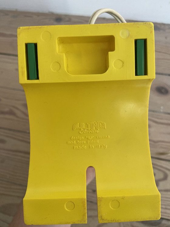 Image 1 of Lampe Toucan Ferrari - Jaune Vert Rouge - Design classique 1970