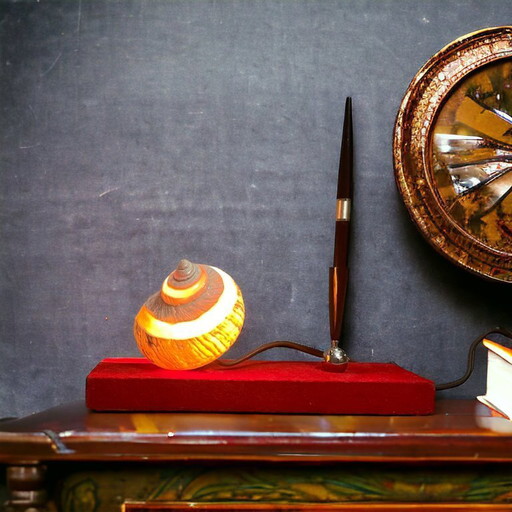 Juego de escritorio con luz de concha náutica y bolígrafo, años 40