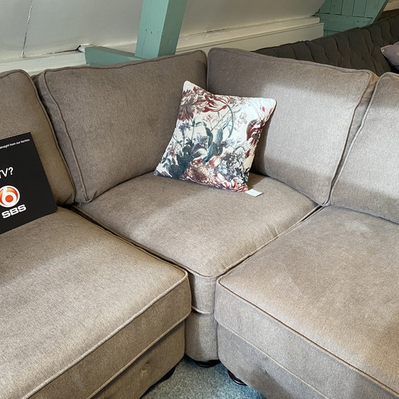 Image 1 of San Remo Casia