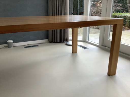 Arco Dining Table