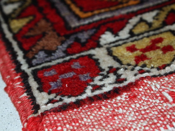 Image 1 of Handmade vintage Turkish Yastik rug 1.6' x 3.5' (48cm x 107cm) 1950s - 1C496