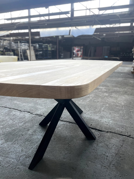 Image 1 of Tavolo da pranzo in rovere Eiken Houten Tafel