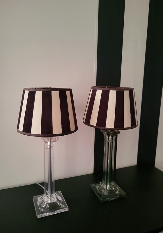 Image 1 of 2 lampade da tavolo in plexiglas con paralume a righe