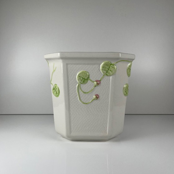 Image 1 of Maceta de cerámica con relieve, Martan, Portugal, 1960/80