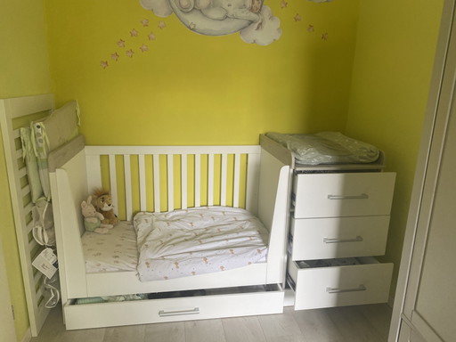 Combi Ledikant - Commonde Futura bed met een Kadolis matras 