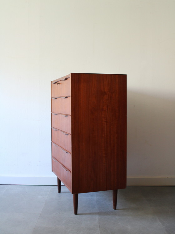 Image 1 of Vintage Deense ladekast in teak