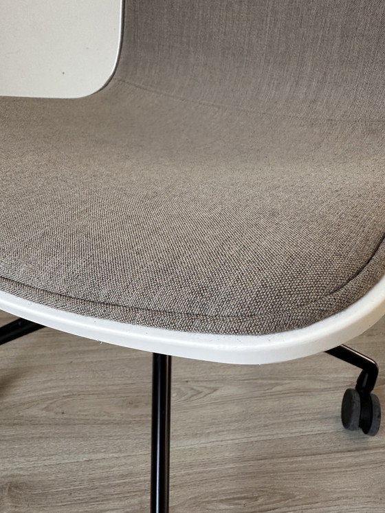 Image 1 of Sedia da ufficio design Hay AAC 14