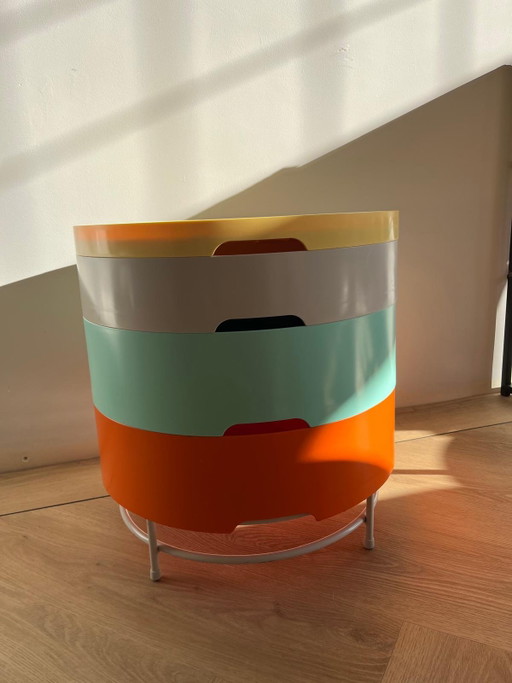 Mesa auxiliar con carrito de almacenamiento Ikea PS design 2014