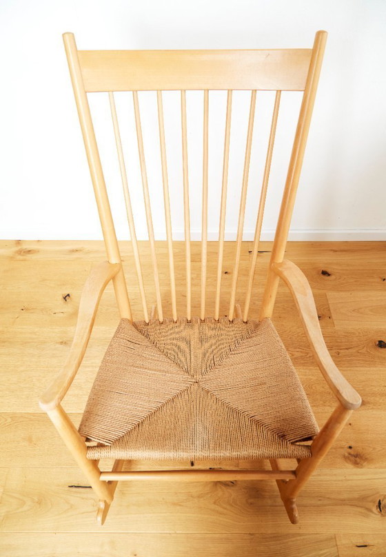 Image 1 of Rocking Chair J16 Vintage par Hans J. Wegner pour FDB Møbler