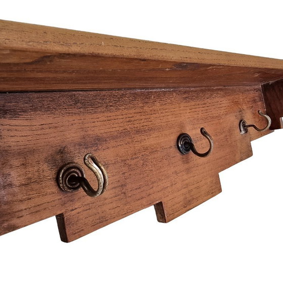 Image 1 of Estantería de pared de madera estilo Art Déco con ganchos, década de 1930.