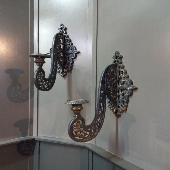 Set antiker neugotischer Gusseisen-Wandkerzenhalter ca. 1875-1880 – Cast Iron (photo 4 of 12)