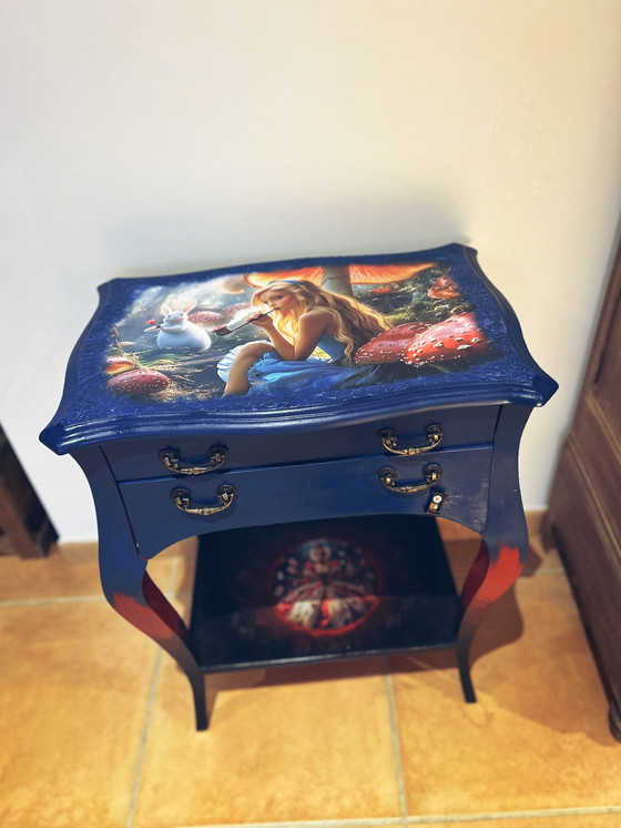 Image 1 of Piccolo comò immaginario