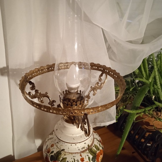 Image 1 of Lampe de table Majolica Sturm-Design en céramique italienne vintage, avec verre blanc dépoli et motifs floraux.