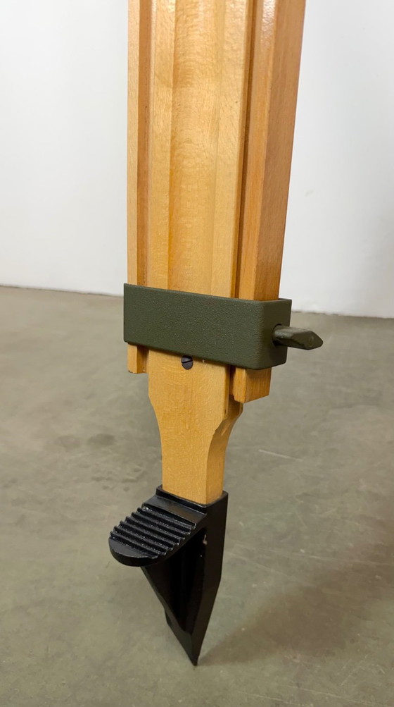 Large Industrial Factory Tesla Spotlight on Wooden Tripod, 1950s, Floor lights, Metal, Brown, Vintage (photo 5 of 15)