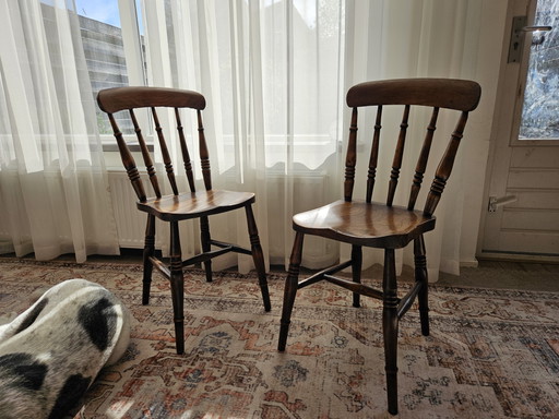 4 stoelen en bois dur
