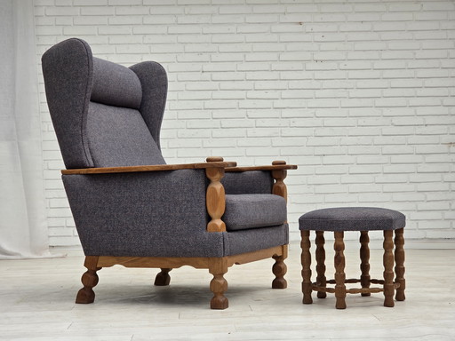 1970 Deense fauteuil met voetenbankje, wollen meubelstof, massief eikenhout