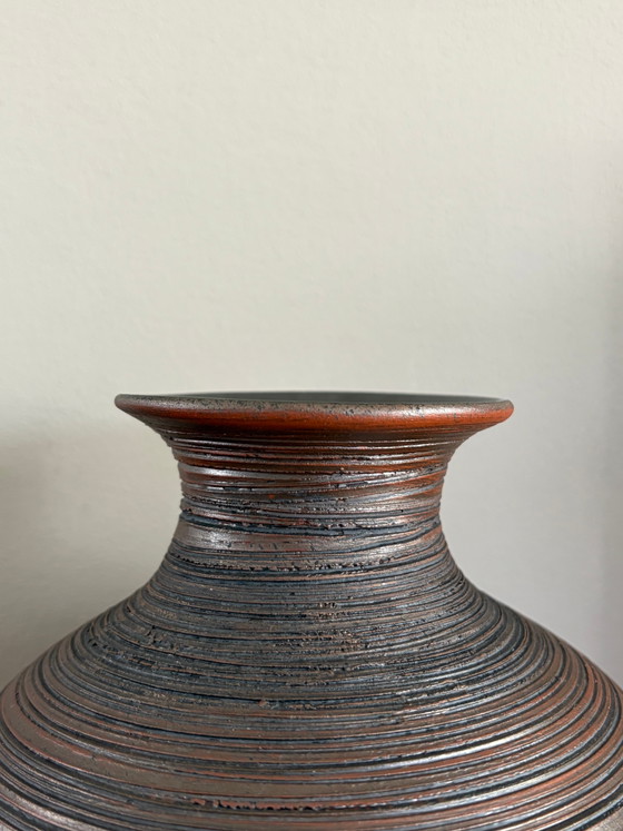 Vintage handgemaakte keramische vaas – Vazen, Mid Century Modern (photo 2 of 6)