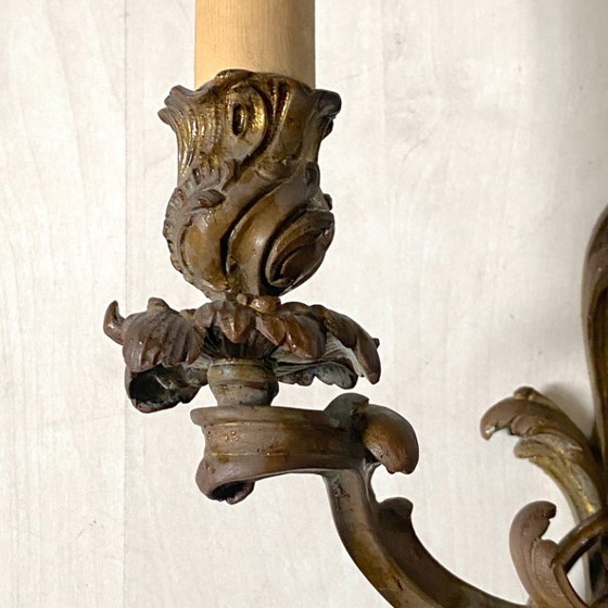 Image 1 of Paar bronzene Wandleuchten im Stil Louis XV