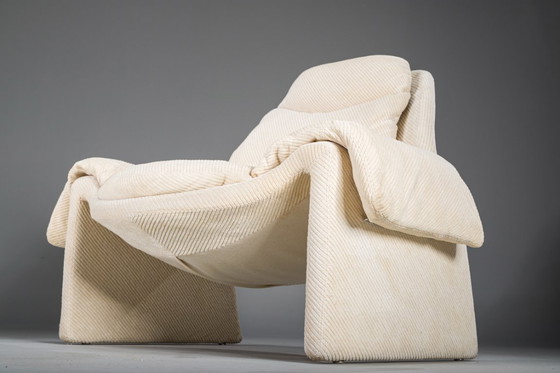 Image 1 of  Chaises et ottomans P60 par Vittorio Introini pour Saporiti, 1960, ensemble de 4