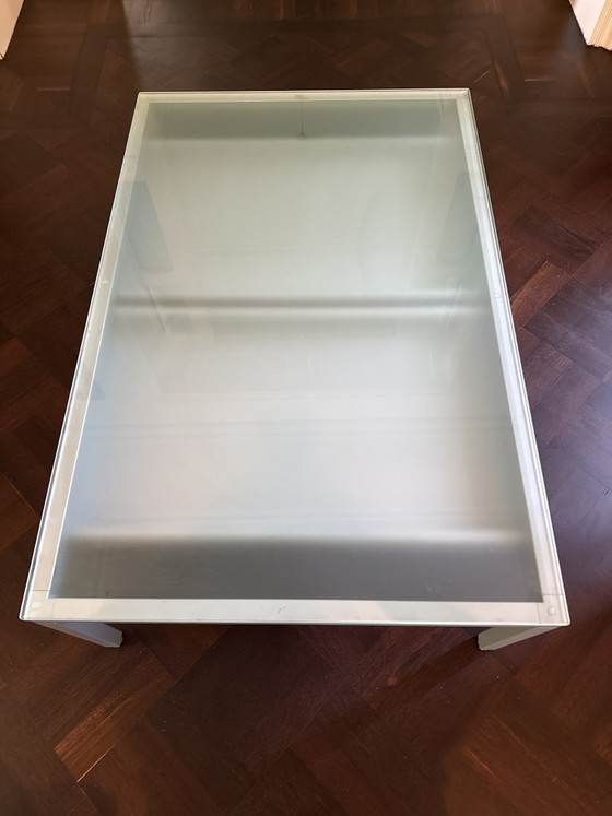 Desalto Helsinki Design Coffee Table | Frosted glass – Metal (photo 2 of 8)