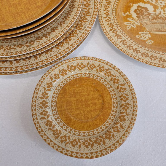 Image 1 of 54-delig serviesset “Paniers Fleuris”, Limoges porselein, Patrick Frey, jaren 90 – Frankrijk