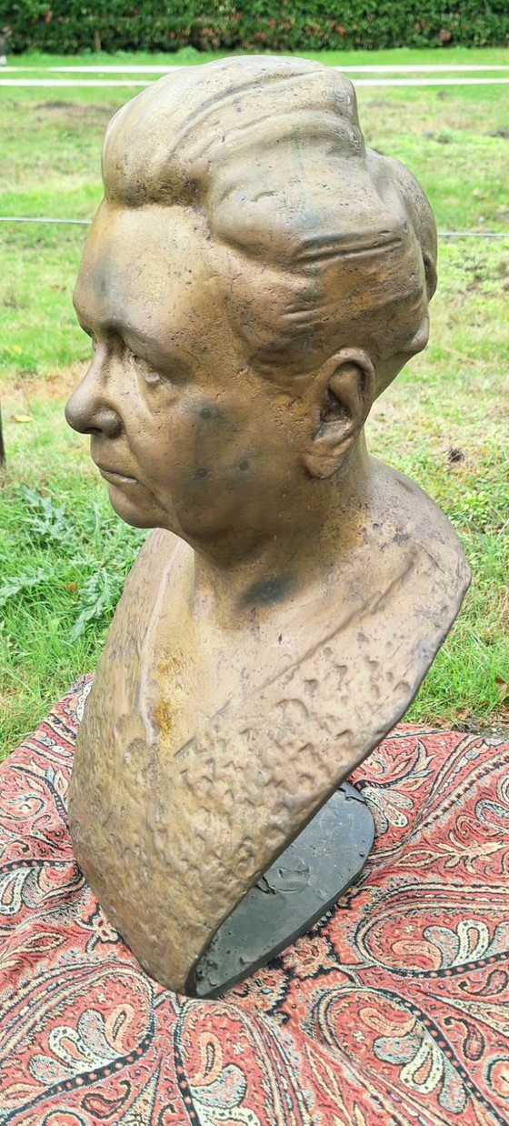 Busto di donna, color bronzo, Sculture, Marrone, Realisme (foto 3 di 9)