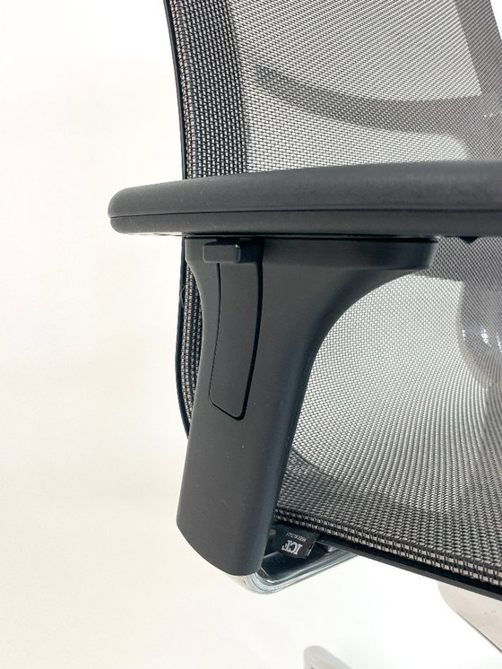 Image 1 of ICF Una Plus chair