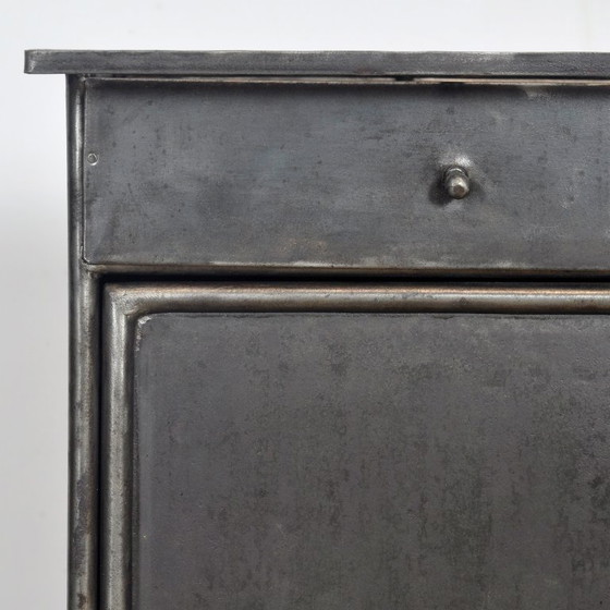 Image 1 of Comodino in ferro lucidato, anni '10