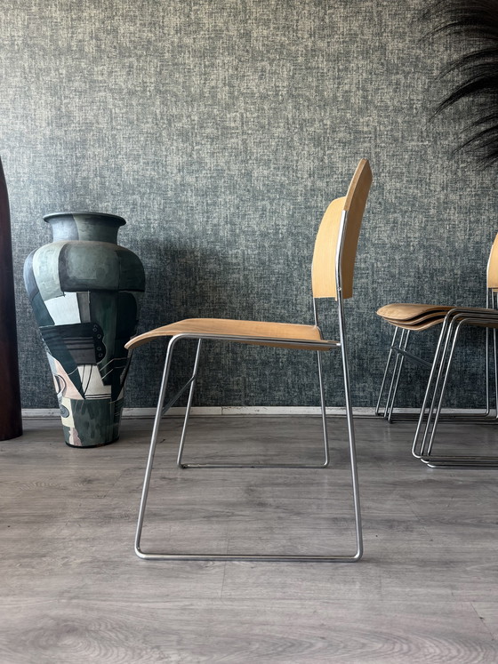 Image 1 of 4 chaises HOWE 40/4 de David Rowland