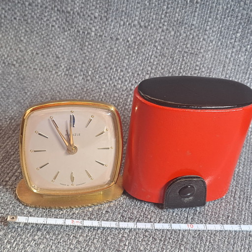 Kienzle Reisewecker mit Etui