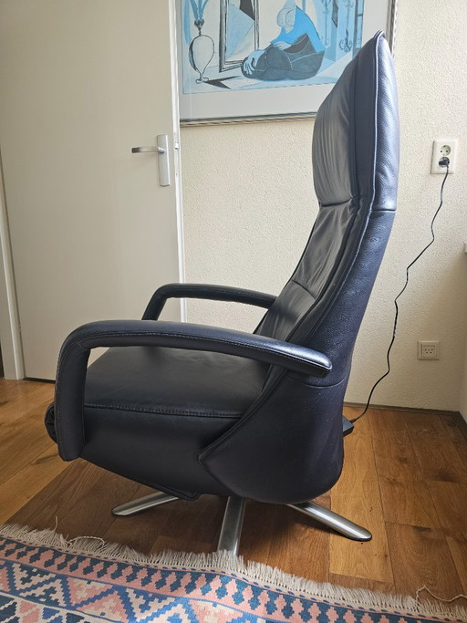 Sillón reclinable de cuero Twist (El futuro)