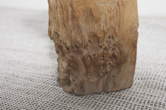 Taburete de Raíz de Teca, Mesa Auxiliar Escultórica de Madera Natural, Soporte Rústico Orgánico Wabi Sabi de (foto 13 de 16)