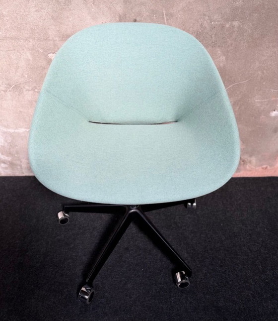 Image 1 of  Artifort design model Beso met armen