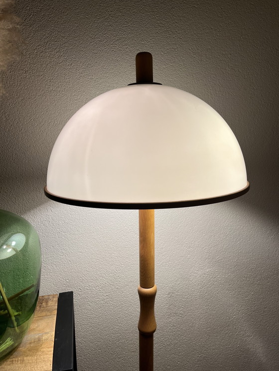 Image 1 of Lampada da terra vintage a forma di fungo con paralume in plastica