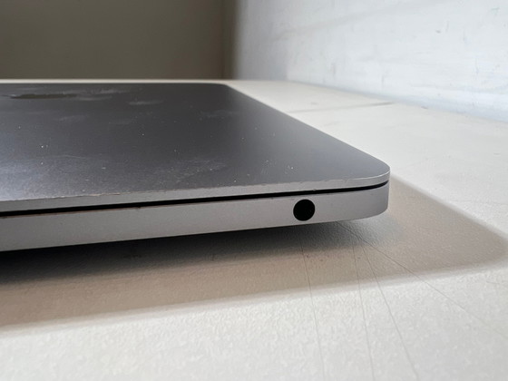 Apple MacBook Pro 13” M1 (2020) – Space Grey / Silver (photo 5 of 6)
