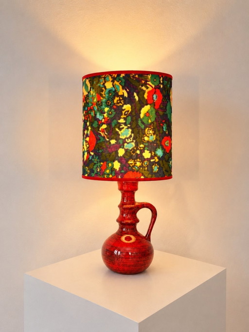 Lampada da esterno ricavata da un vaso Jopeko riciclato, senza fili e adatta all'uso esterno.