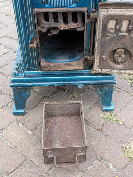 Rare Art Deco 'Skyscraper' Tower Stove by Fobrux – Majolica Blue (c. 1930) – Les Fonderies Bruxelloises (photo 10 of 18)