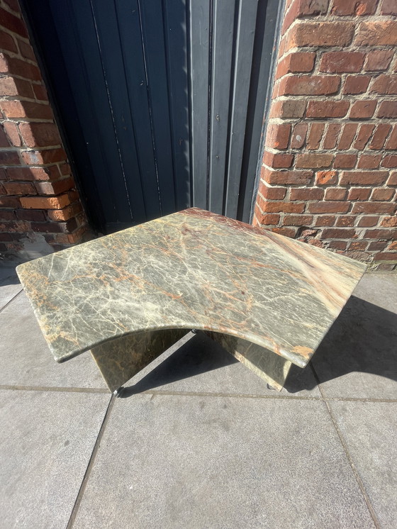 Image 1 of Set van 2 Marmer / Natuursteen Bijzettafels op Wielen