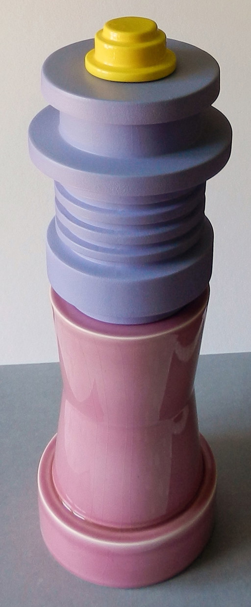 scultura in ceramica di Gio Schiano
