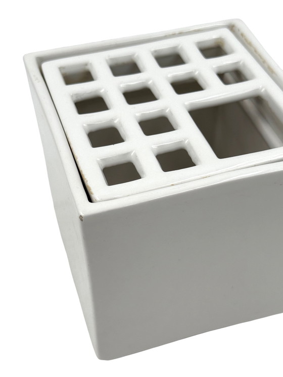 Image 1 of Estudio OPI, Jarrón/cenicero de cerámica Ikebana de estilo espacial blanco, Gabbianelli Italia, ca. 1970