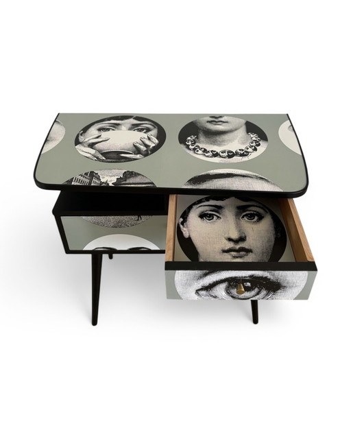 Vintage-Schrank mit Fornasetti Tema e Variazioni | The Vintage Vibe
