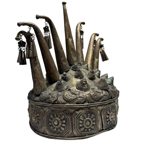 Antica Corona Rituale Miao in Bronzo – Guizhou – XIX Secolo – Oggetti decorativi, Bronze (photo 6 of 7)