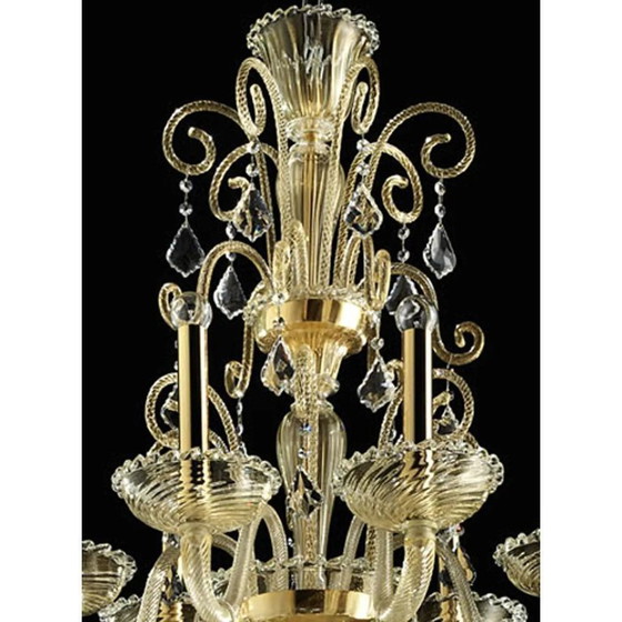 Image 1 of Prunkvoller venezianischer Kronleuchter im imperialen Stil mit goldverziertem Muranoglas