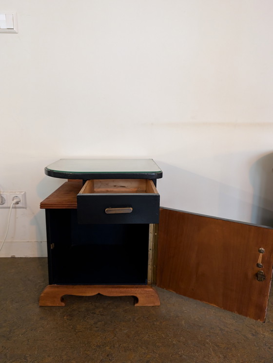 Image 1 of TV cabinet with matching (bedside) tables