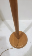 Lámpara de pie con forma de hongo