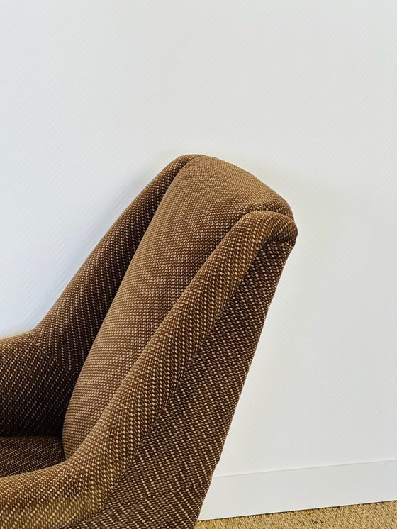 Image 1 of Vintage fauteuil in bruine tweedstof met uitlopende poten, 1960