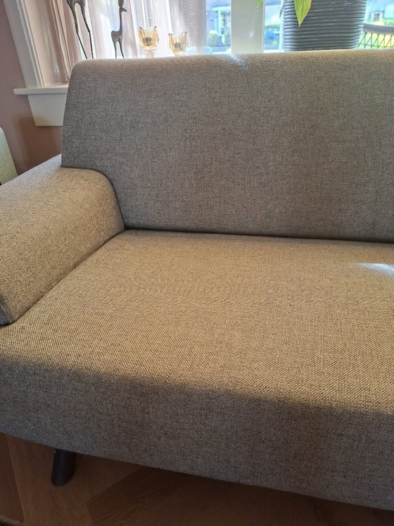 Image 1 of 2 Design-Sofas „Cloak Sky“ des Designers Hans Daalder