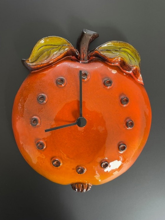 Image 1 of Retro keramische wandklok appel jaren 70